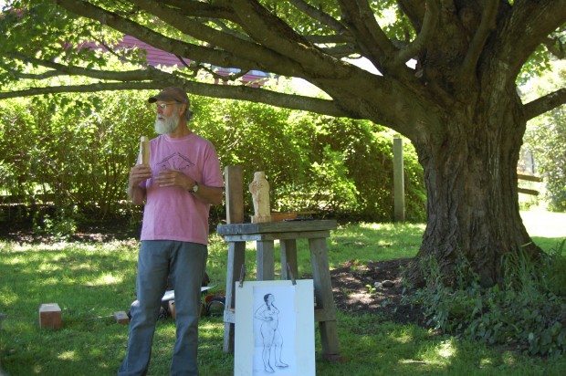 Artist Steve Lindsay giving Figurative Carving talk 